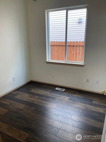 27 152nd Place SE, Lynnwood, WA 98087