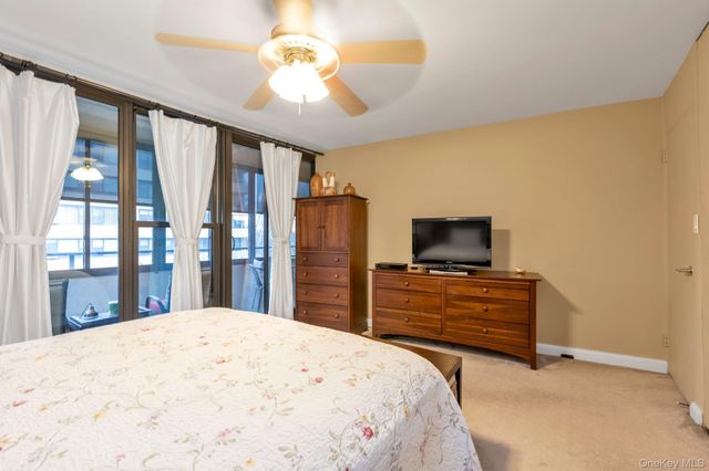 162 20 9 Avenue 6C, Beechhurst, NY 11357