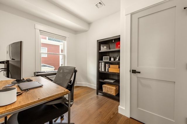 13 Grand View Avenue 2, Somerville, MA 02143