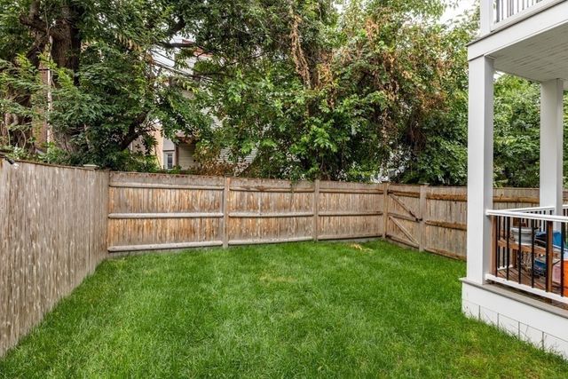 13 Grand View Avenue 2, Somerville, MA 02143