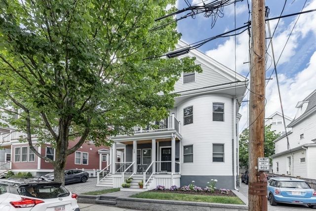 13 Grand View Avenue 2, Somerville, MA 02143