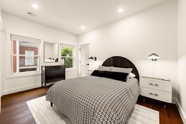 13 Grand View Avenue 2, Somerville, MA 02143