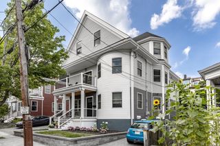 13 Grand View Avenue 2, Somerville, MA 02143