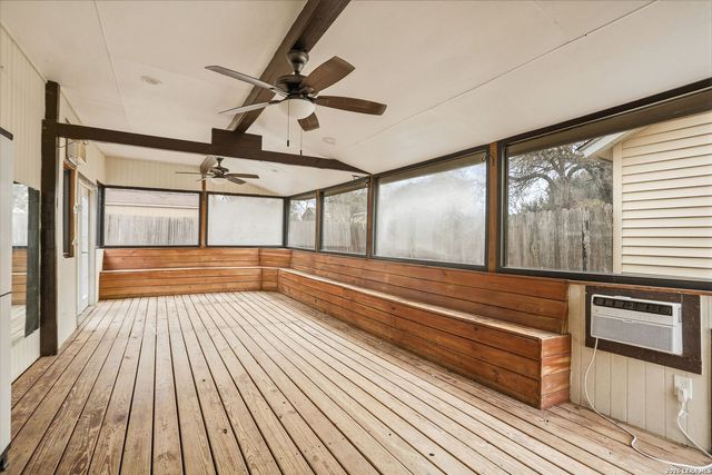 6158 Valley Clfs, San Antonio, TX 78250