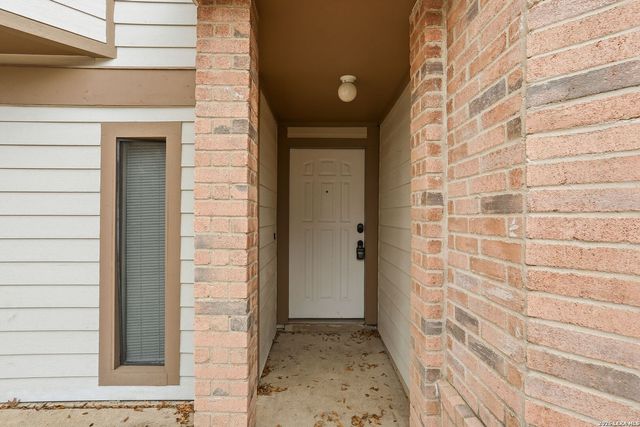 6158 Valley Clfs, San Antonio, TX 78250