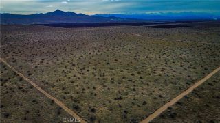 749 Torosa/Topaz, Adelanto, CA 92301