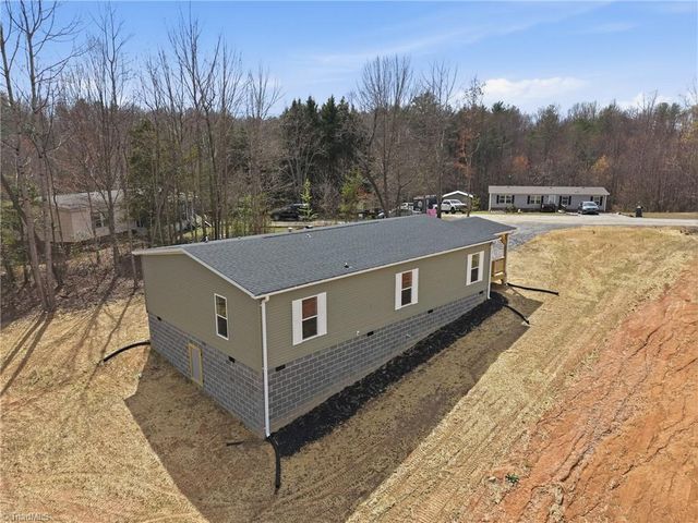 253 Ridge Top Road, North Wilkesboro, NC 28659