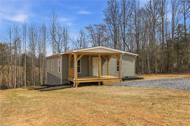 253 Ridge Top Road, North Wilkesboro, NC 28659