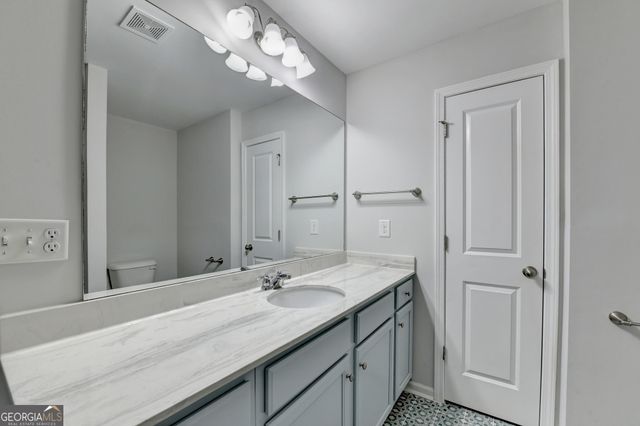 4282 Buford Valley Way, Buford, GA 30518