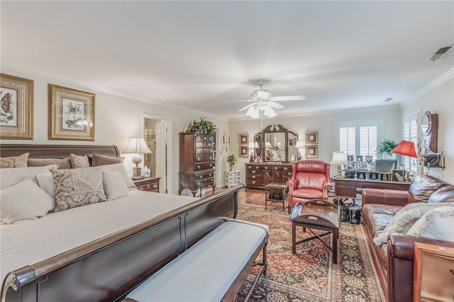 2083 N Austin Drive, Fayetteville, AR 72703