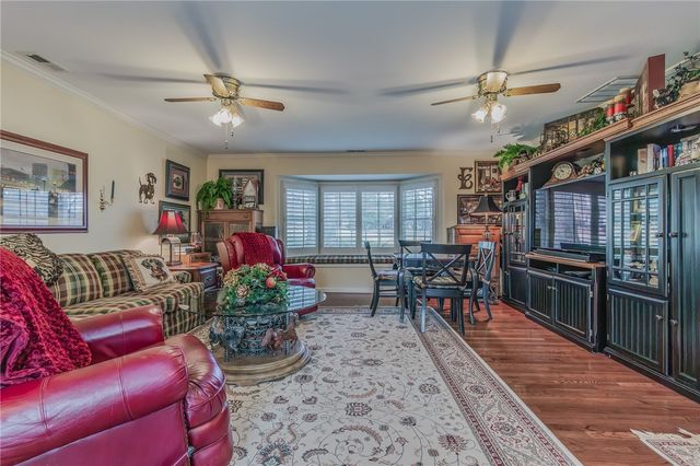 2083 N Austin Drive, Fayetteville, AR 72703