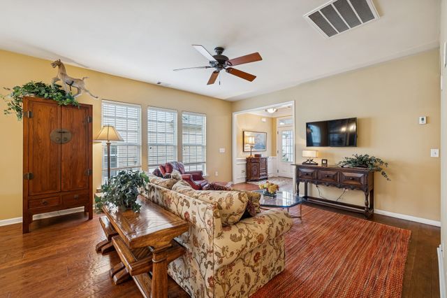 226 Salient Ln, Mount Juliet, TN 37122