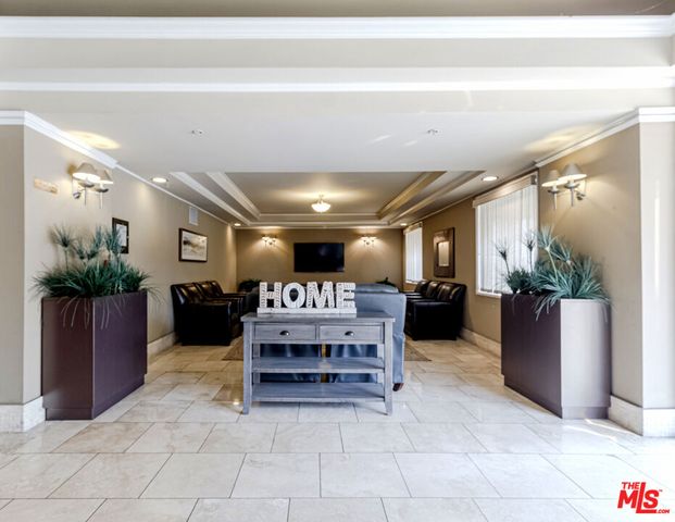 620 S Gramercy Place 105, Los Angeles, CA 90005