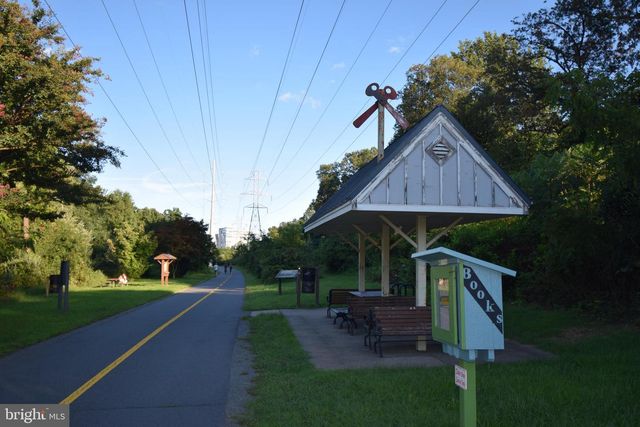 11319 HEADLANDS CT, Reston, VA 20191