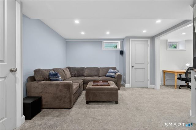 54 Thornton Street, Hamden, CT 06517