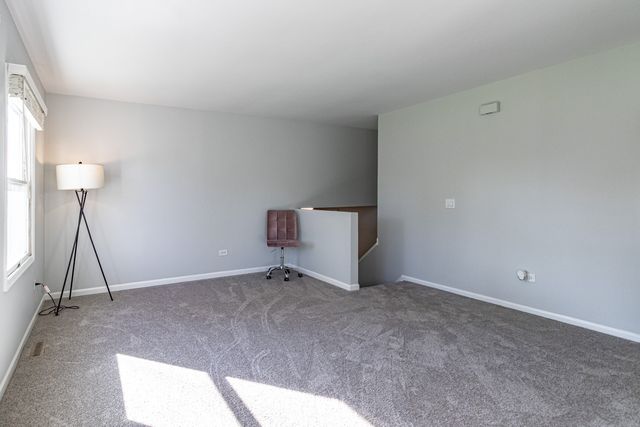 103 Hickory Drive, Lindenhurst, IL 60046