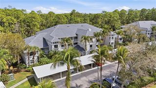 1882 TARPON BAY DR S 105, Naples, FL 34119