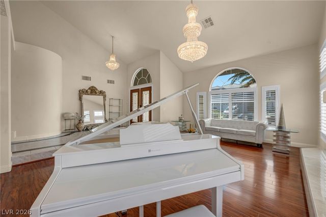 7624 Golden Lantern Court, Las Vegas, NV 89139