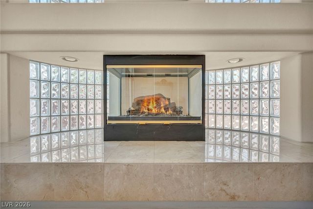7624 Golden Lantern Court, Las Vegas, NV 89139