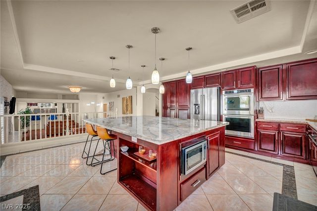 7624 Golden Lantern Court, Las Vegas, NV 89139