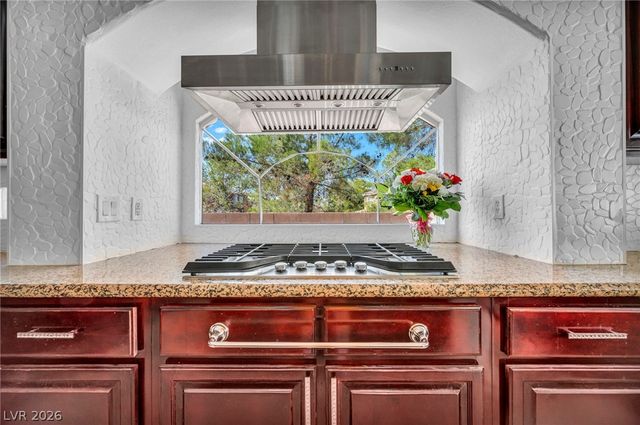 7624 Golden Lantern Court, Las Vegas, NV 89139