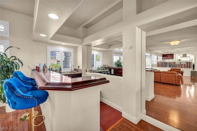 7624 Golden Lantern Court, Las Vegas, NV 89139