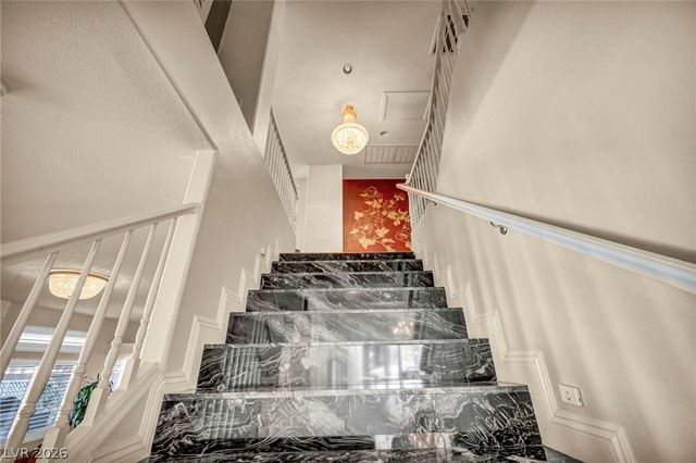 7624 Golden Lantern Court, Las Vegas, NV 89139