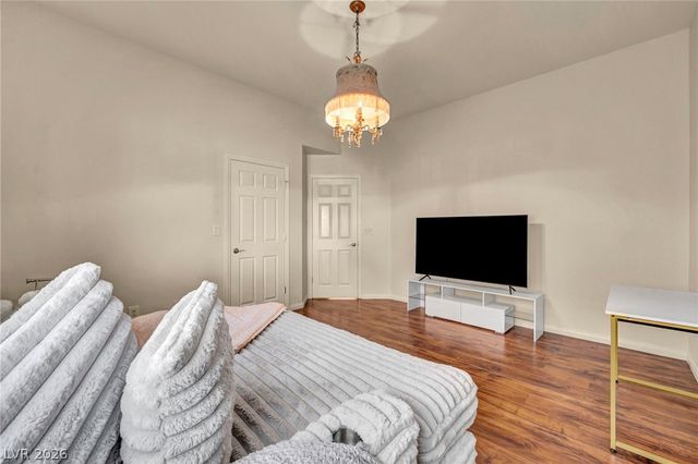 7624 Golden Lantern Court, Las Vegas, NV 89139