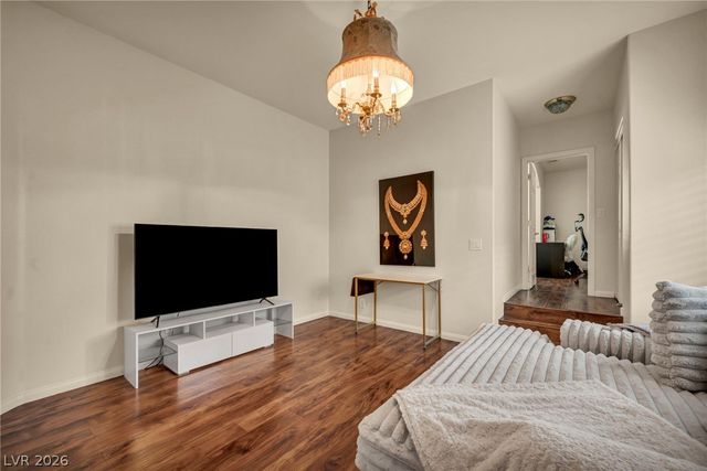 7624 Golden Lantern Court, Las Vegas, NV 89139