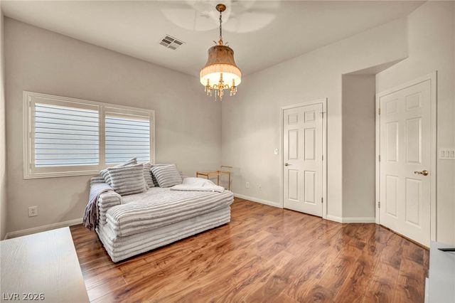 7624 Golden Lantern Court, Las Vegas, NV 89139