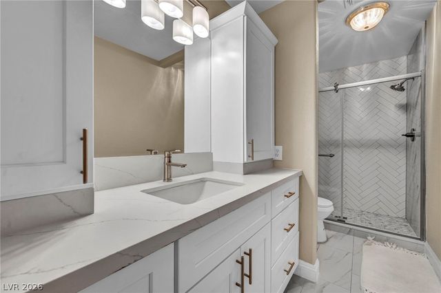 7624 Golden Lantern Court, Las Vegas, NV 89139
