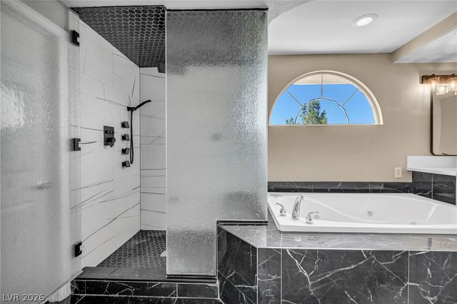 7624 Golden Lantern Court, Las Vegas, NV 89139