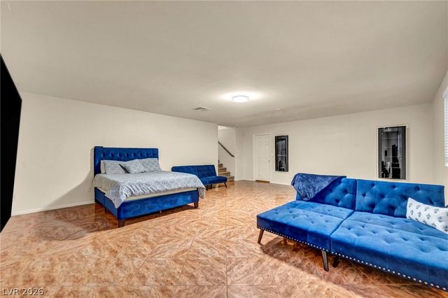 7624 Golden Lantern Court, Las Vegas, NV 89139