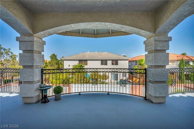 7624 Golden Lantern Court, Las Vegas, NV 89139