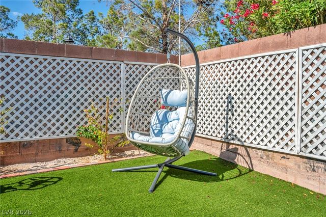 7624 Golden Lantern Court, Las Vegas, NV 89139