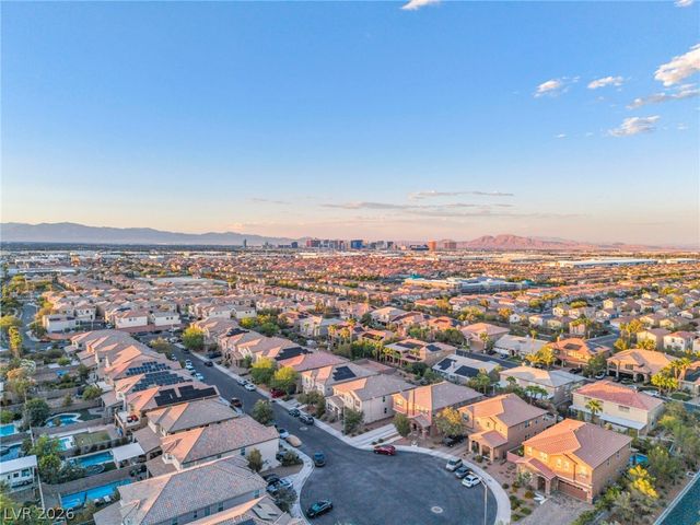 7624 Golden Lantern Court, Las Vegas, NV 89139