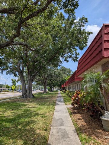 5870 38TH AVENUE N 40, St Petersburg, FL 33710