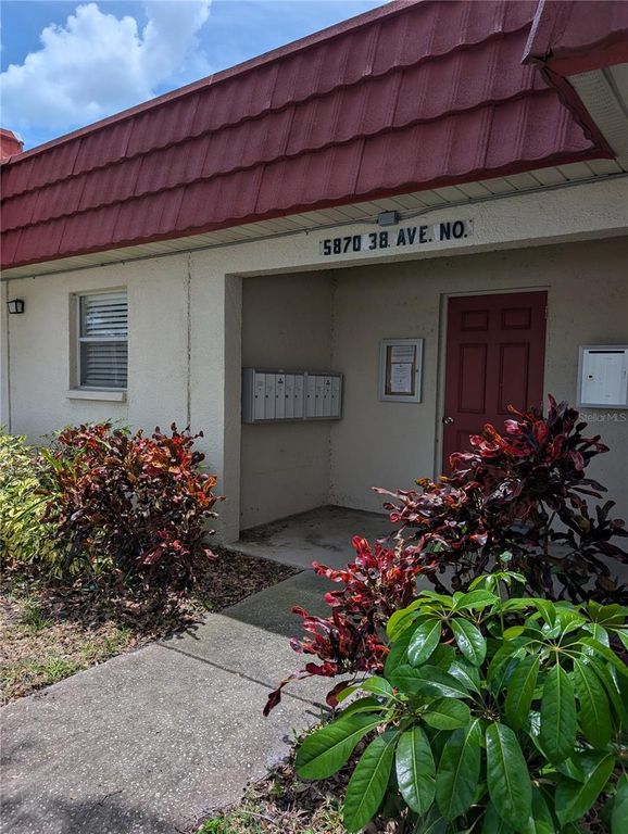 5870 38TH AVENUE N 40, St Petersburg, FL 33710