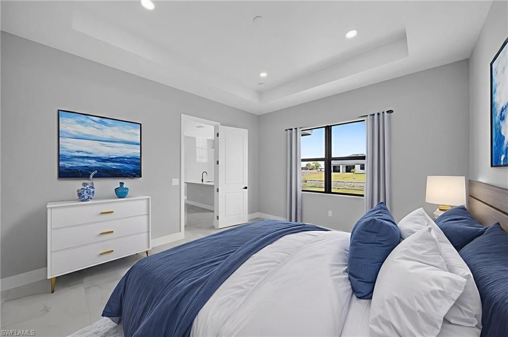 Image 18 of property listing at 1225 NE 5th PL, Cape Coral, FL 33909