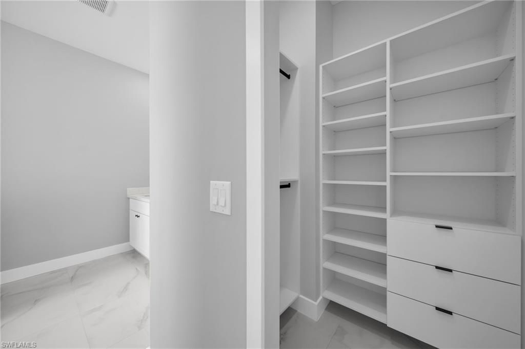 Image 22 of property listing at 1225 NE 5th PL, Cape Coral, FL 33909