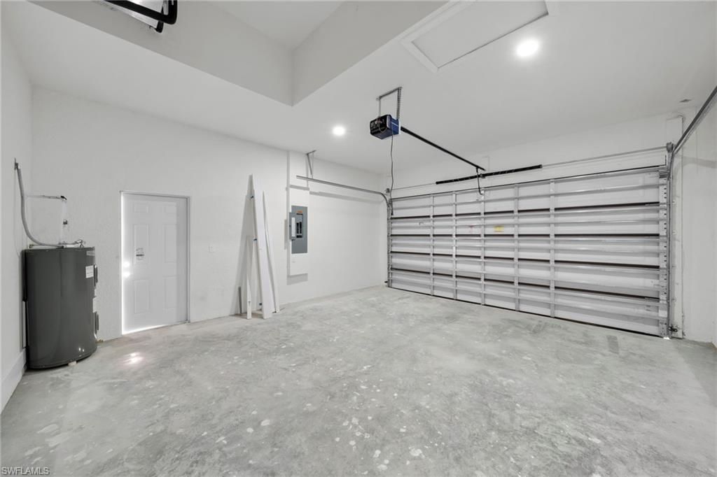 Image 36 of property listing at 1225 NE 5th PL, Cape Coral, FL 33909