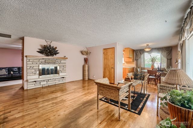 4523 S 12th Street, Tacoma, WA 98405