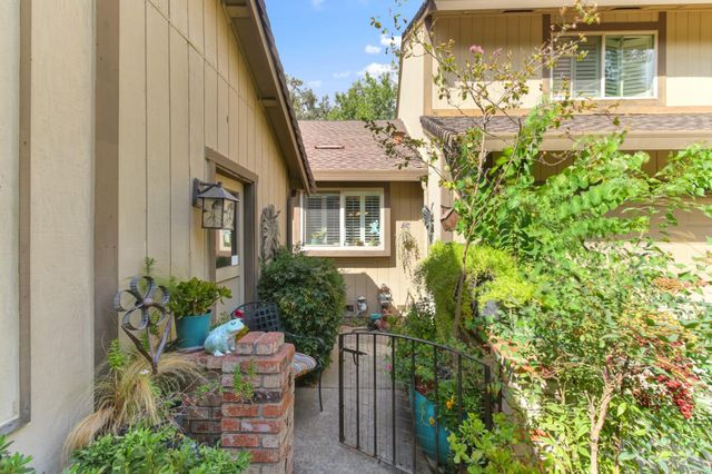 7059 San Jacinto Ct, Citrus Heights, CA 95621