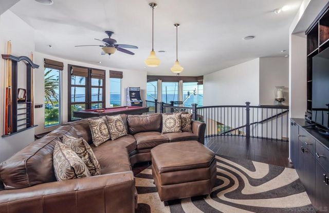 5390 Carlsbad Boulevard, Carlsbad, CA 92008