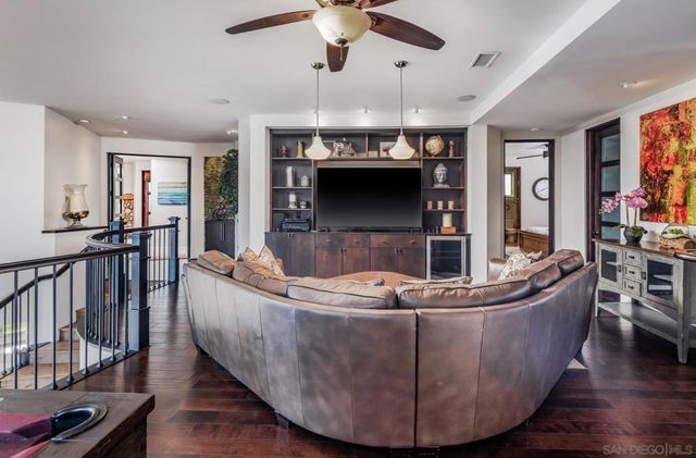 5390 Carlsbad Boulevard, Carlsbad, CA 92008