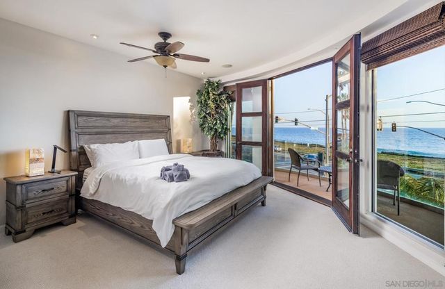5390 Carlsbad Boulevard, Carlsbad, CA 92008