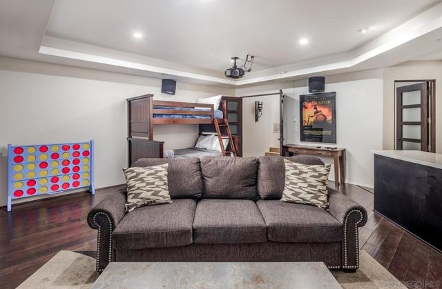 5390 Carlsbad Boulevard, Carlsbad, CA 92008