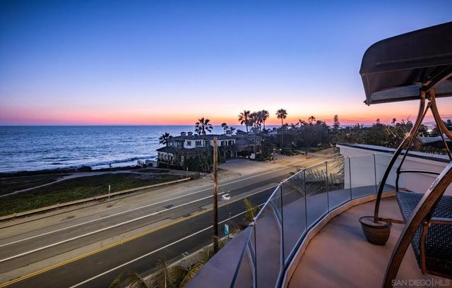 5390 Carlsbad Boulevard, Carlsbad, CA 92008