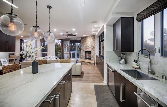 5390 Carlsbad Boulevard, Carlsbad, CA 92008