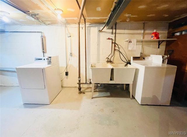 110 Charter Oaks Drive 3, Amherst, NY 14228